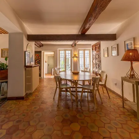 Mas Guide - Propriete De Charme Au Cap D'Antibes Антіб
